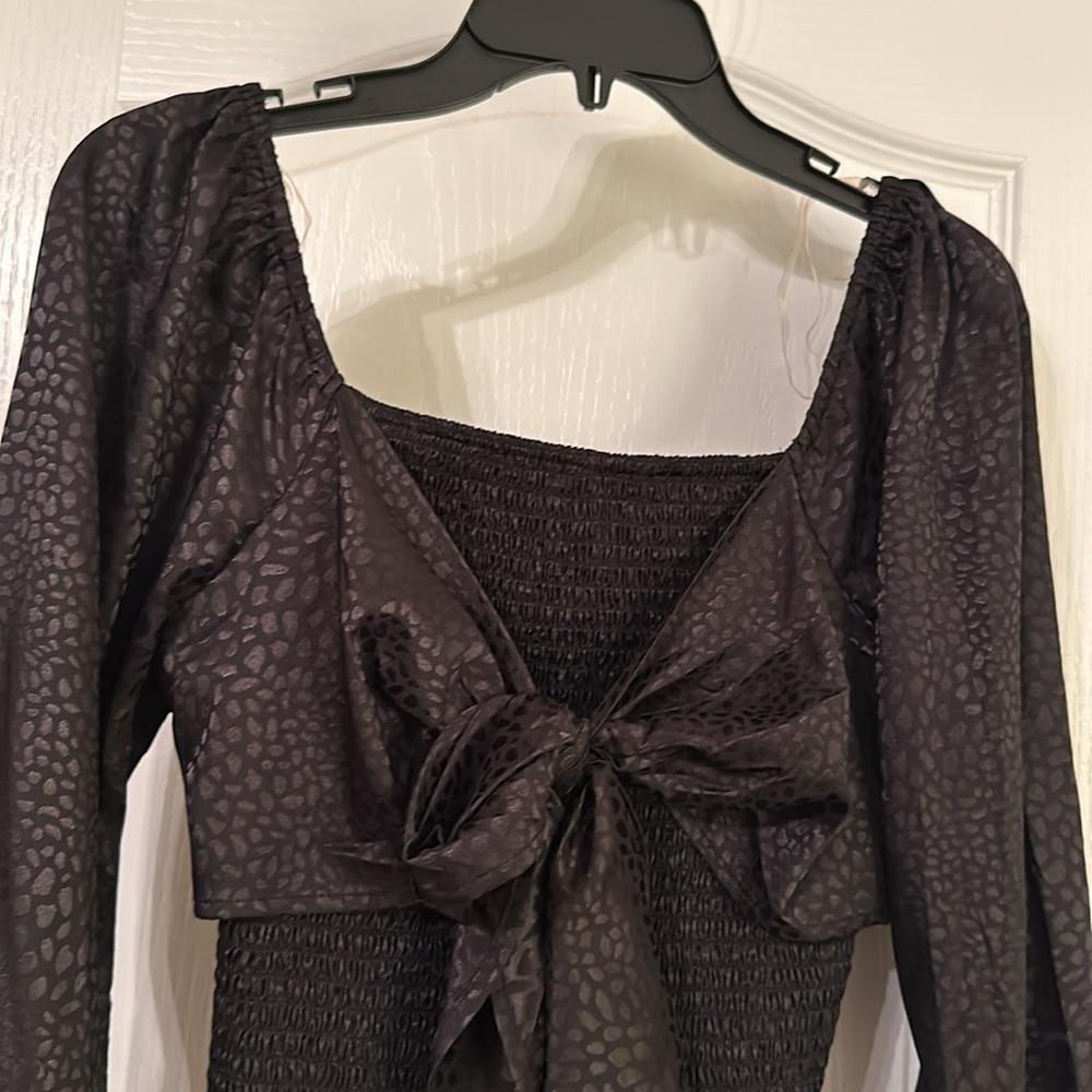 Savanah Jane crop blouse size S